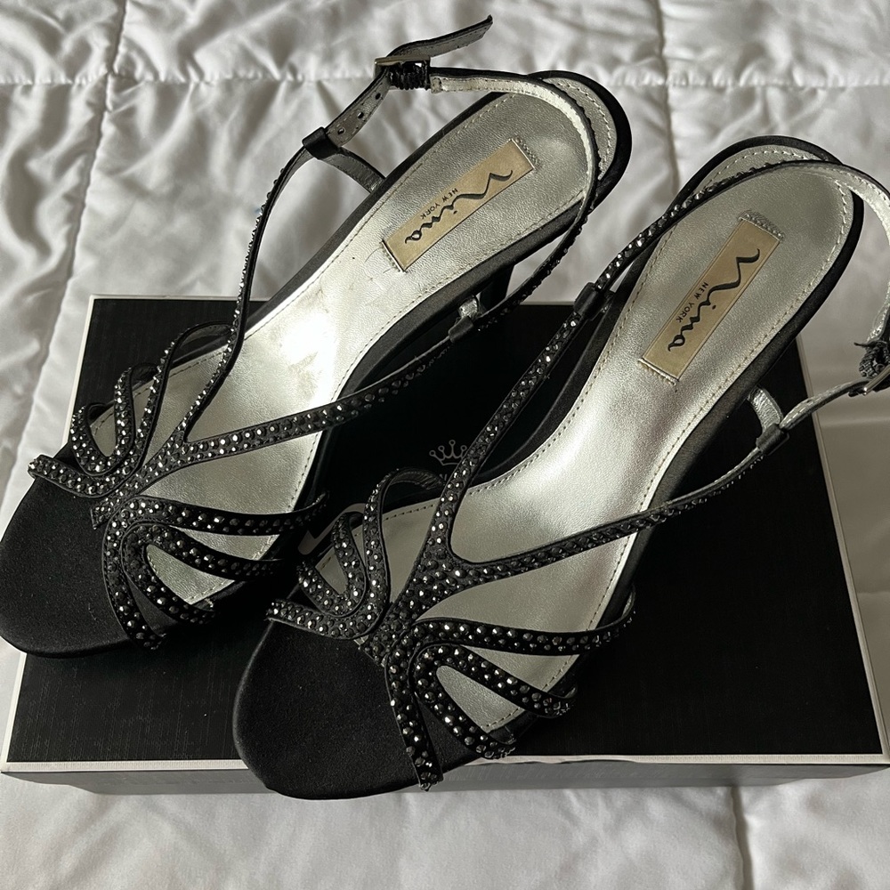 Black Nina sparkly heels- worn once
